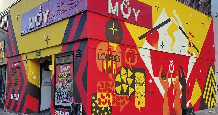 Fachada de MUY Lourdes
