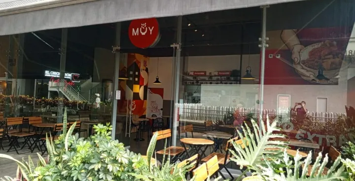 Fachada de Plaza Ciudad del Río